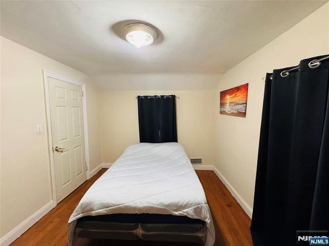 419-421 19th Avenue, Paterson, NJ 07504