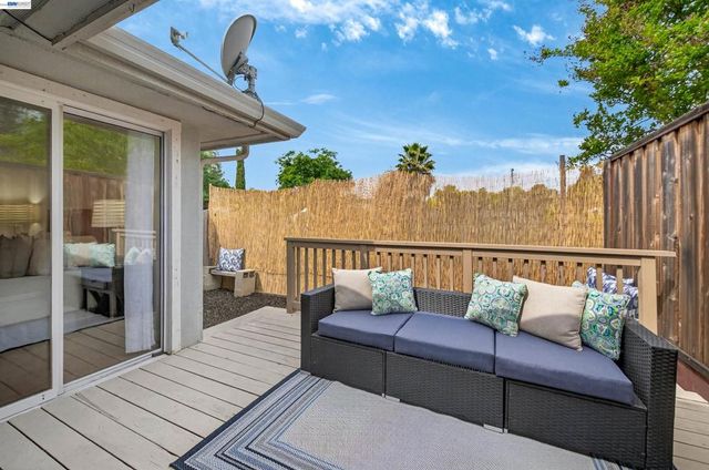 74 PETERS AVE, Pleasanton, CA 94566