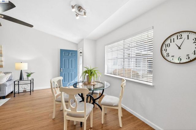 74 PETERS AVE, Pleasanton, CA 94566