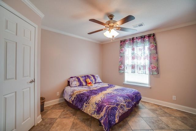 361 Le Village Dr, Larose, LA 70373