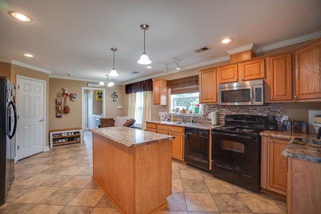 361 Le Village Dr, Larose, LA 70373