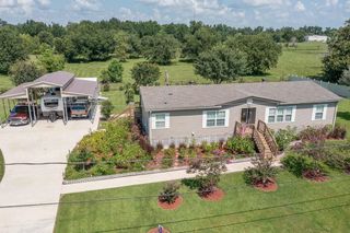 361 Le Village Dr, Larose, LA 70373