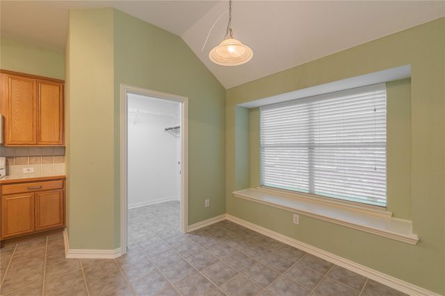 7801 Quiet Waters Drive, Arlington, TX 76016