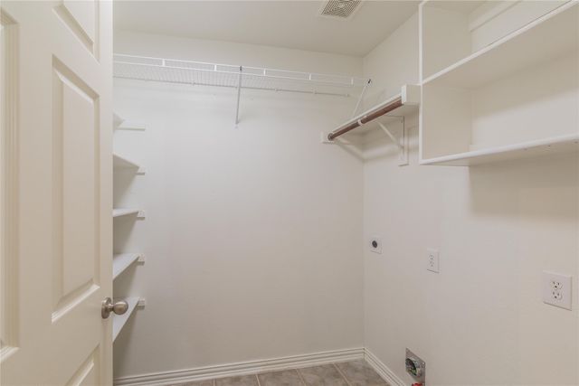 7801 Quiet Waters Drive, Arlington, TX 76016