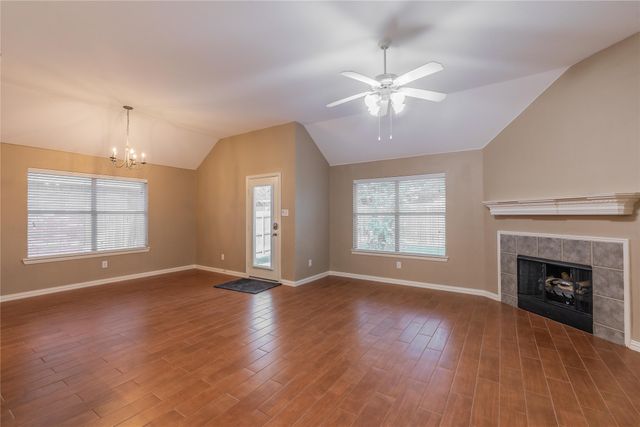 7801 Quiet Waters Drive, Arlington, TX 76016