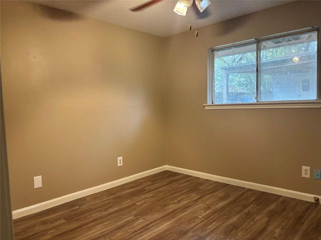 4906 Hollybrook Lane, Houston, TX 77039