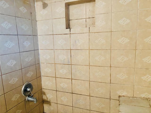 4906 Hollybrook Lane, Houston, TX 77039