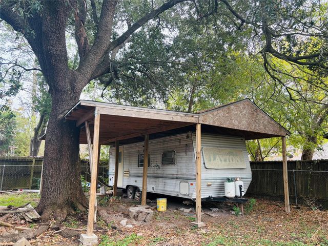 4906 Hollybrook Lane, Houston, TX 77039