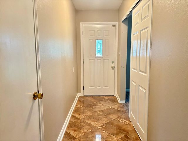 4906 Hollybrook Lane, Houston, TX 77039