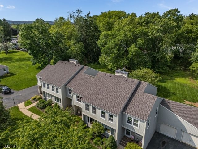 303 Knoll Way, Rocky Hill Boro, NJ 08553