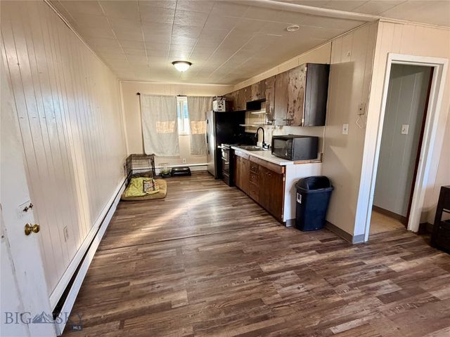 2100 East Drive, Butte, MT 59701