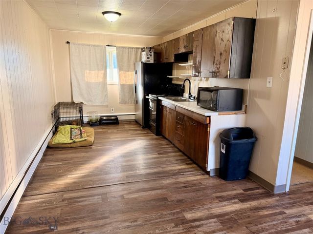 2100 East Drive, Butte, MT 59701