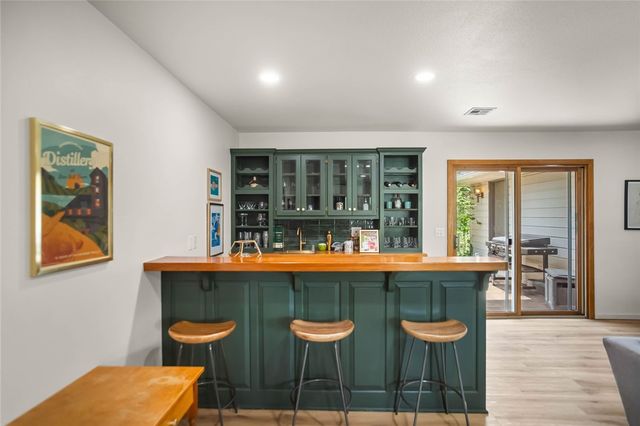 4606 W Centre Court, Rogers, AR 72758