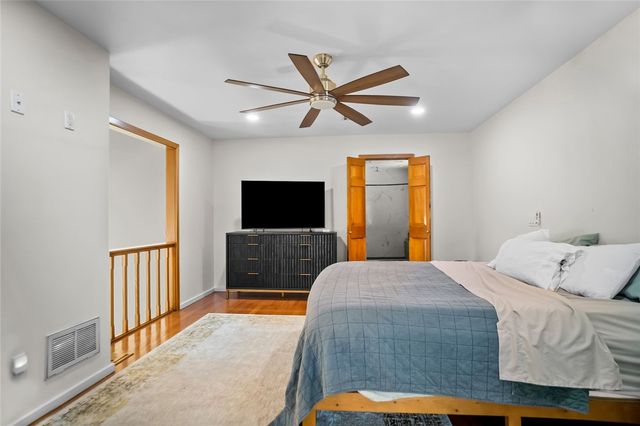 4606 W Centre Court, Rogers, AR 72758
