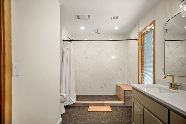 4606 W Centre Court, Rogers, AR 72758