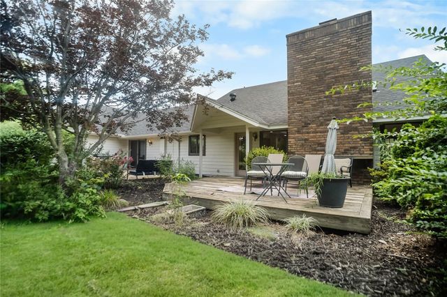 4606 W Centre Court, Rogers, AR 72758