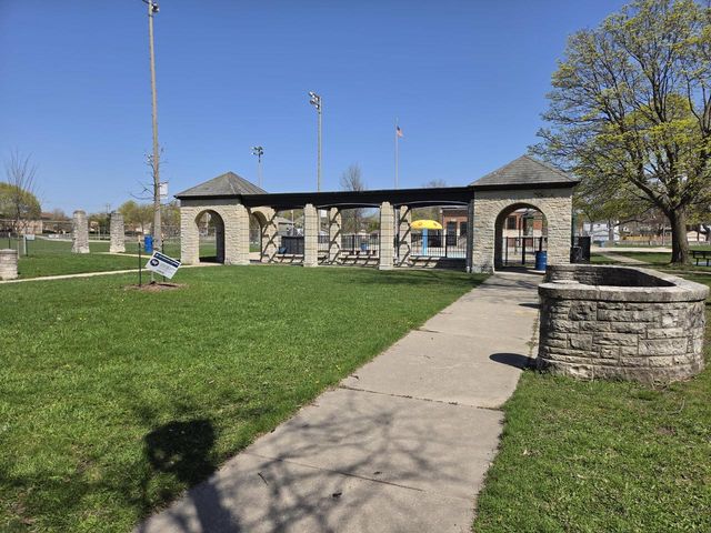 2961 72nd STREET, Milwaukee, WI 53210