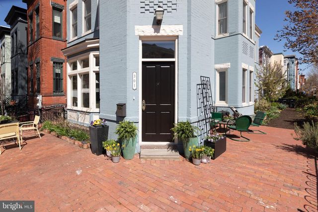 301 7TH ST NE, Washington, DC 20002