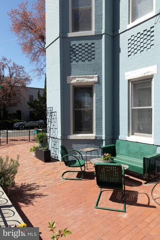 301 7TH ST NE, Washington, DC 20002