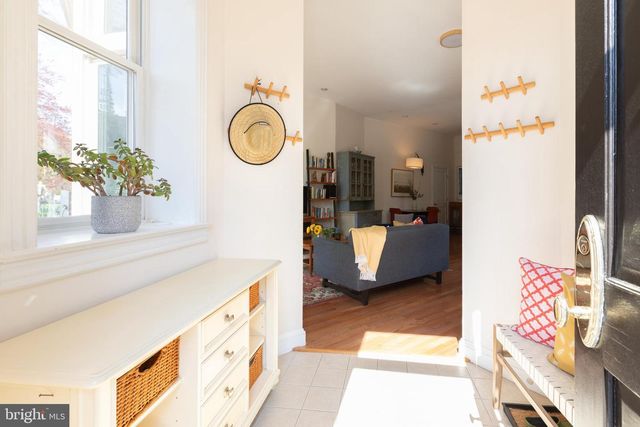 301 7TH ST NE, Washington, DC 20002