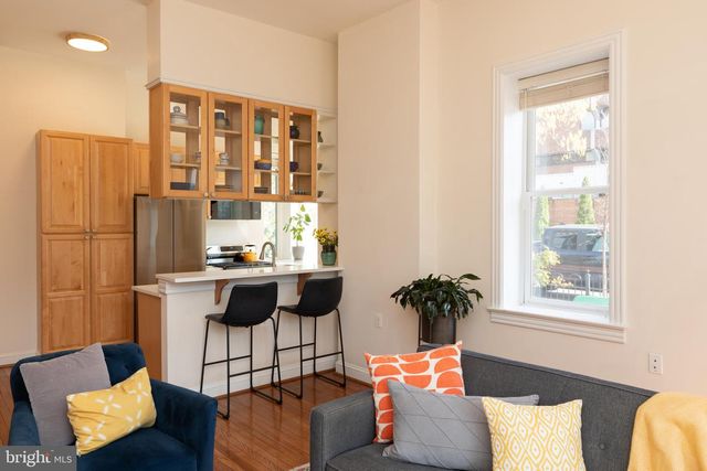 301 7TH ST NE, Washington, DC 20002