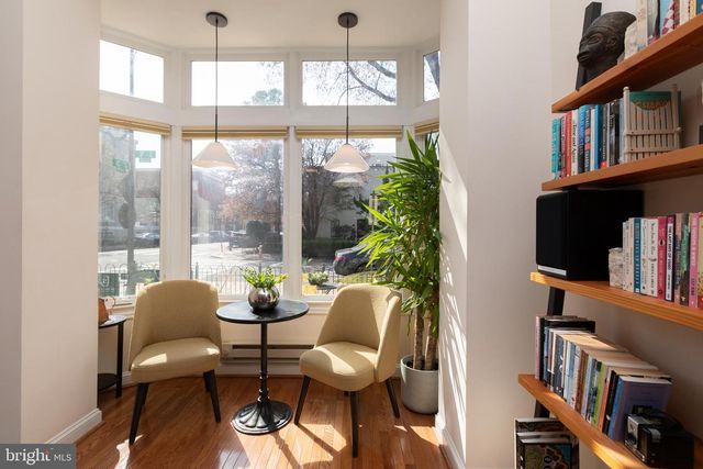 301 7TH ST NE, Washington, DC 20002