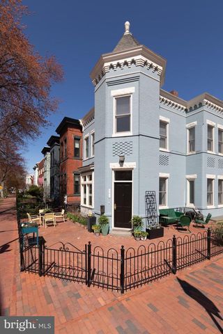 301 7TH ST NE, Washington, DC 20002