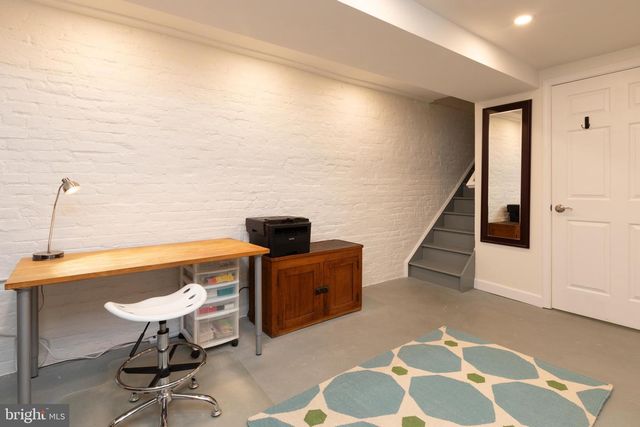 301 7TH ST NE, Washington, DC 20002