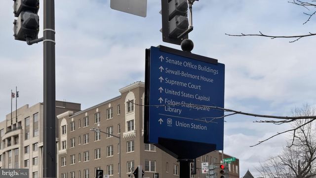 301 7TH ST NE, Washington, DC 20002