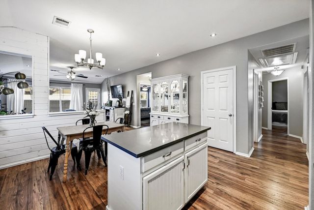 280 Spruce DR, Kyle, TX 78640