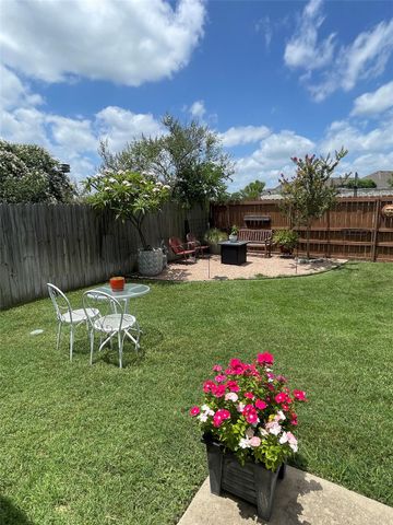 280 Spruce DR, Kyle, TX 78640
