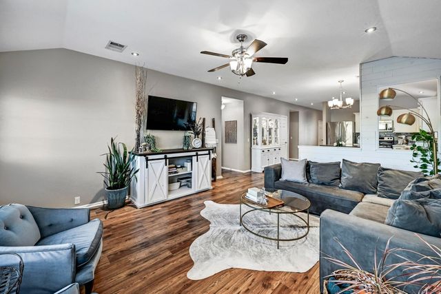 280 Spruce DR, Kyle, TX 78640