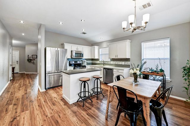 280 Spruce DR, Kyle, TX 78640