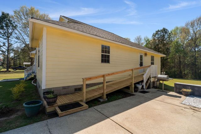 84 Moses Ln., Petal, MS 39465