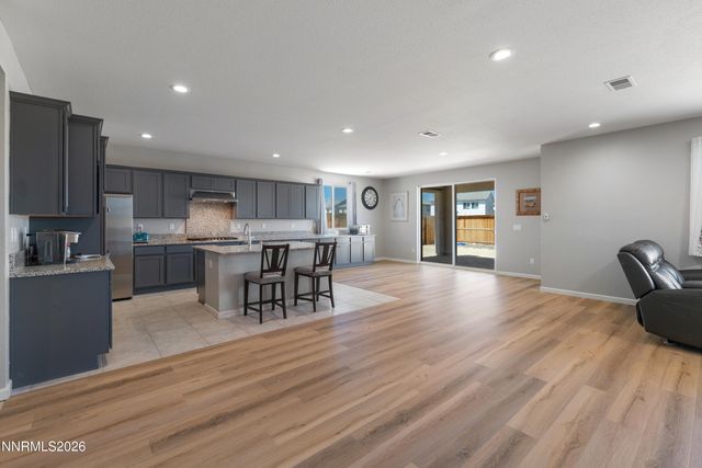 1840 Gold Feldspar Drive, Sparks, NV 89436