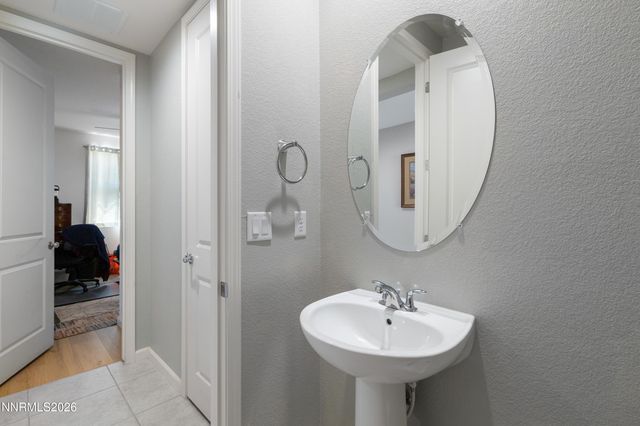 1840 Gold Feldspar Drive, Sparks, NV 89436