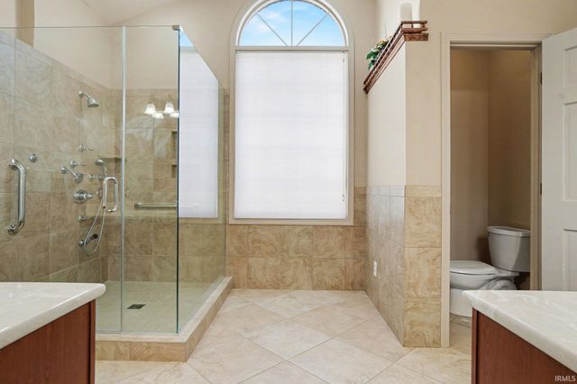 17558 Fox Valley Court, Granger, IN 46530