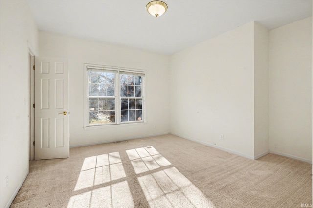 17558 Fox Valley Court, Granger, IN 46530