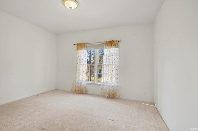 17558 Fox Valley Court, Granger, IN 46530