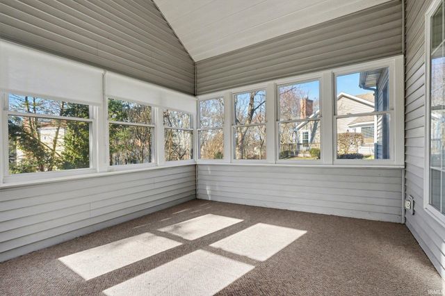 17558 Fox Valley Court, Granger, IN 46530