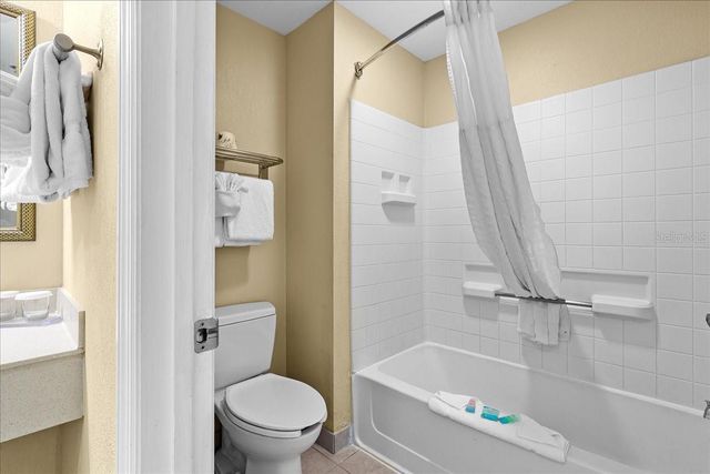 7601 CANADA AVENUE 527, Orlando, FL 32819