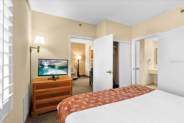 7601 CANADA AVENUE 527, Orlando, FL 32819