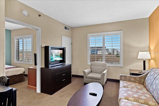 7601 CANADA AVENUE 527, Orlando, FL 32819