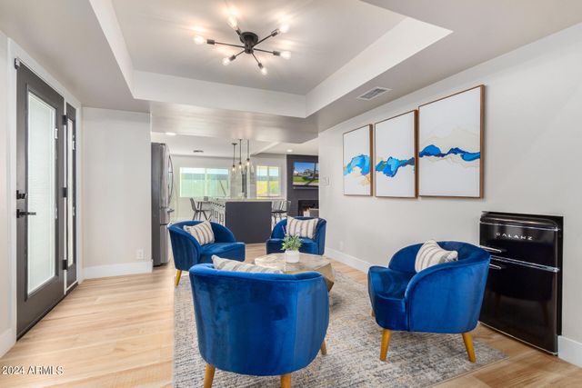 8025 E REDWING Road, Scottsdale, AZ 85250