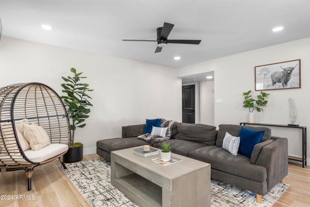 8025 E REDWING Road, Scottsdale, AZ 85250