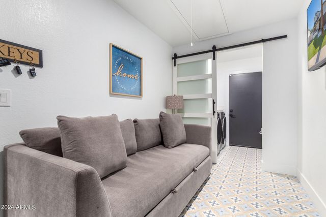 8025 E REDWING Road, Scottsdale, AZ 85250