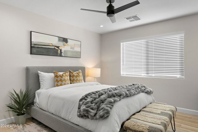 8025 E REDWING Road, Scottsdale, AZ 85250