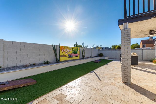 8025 E REDWING Road, Scottsdale, AZ 85250