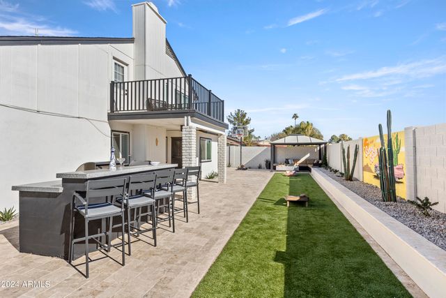 8025 E REDWING Road, Scottsdale, AZ 85250