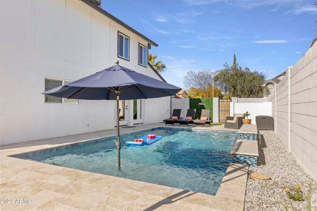 8025 E REDWING Road, Scottsdale, AZ 85250